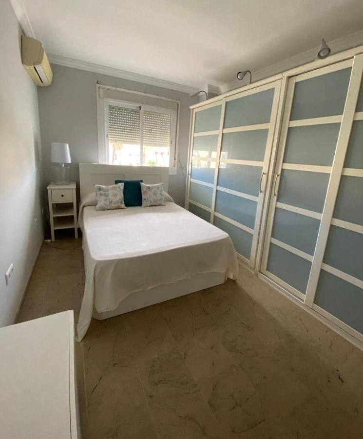 Apartamento Junto Al Puerto Deportivo De Estepona Exterior foto